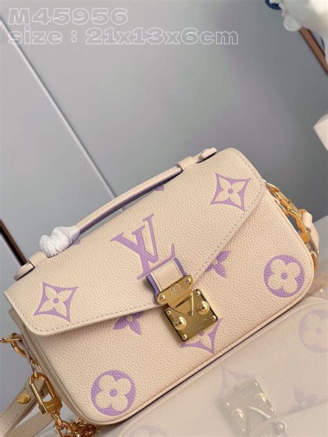 lv pochette metis lock|Pochette Métis Monogram Empreinte Leather .